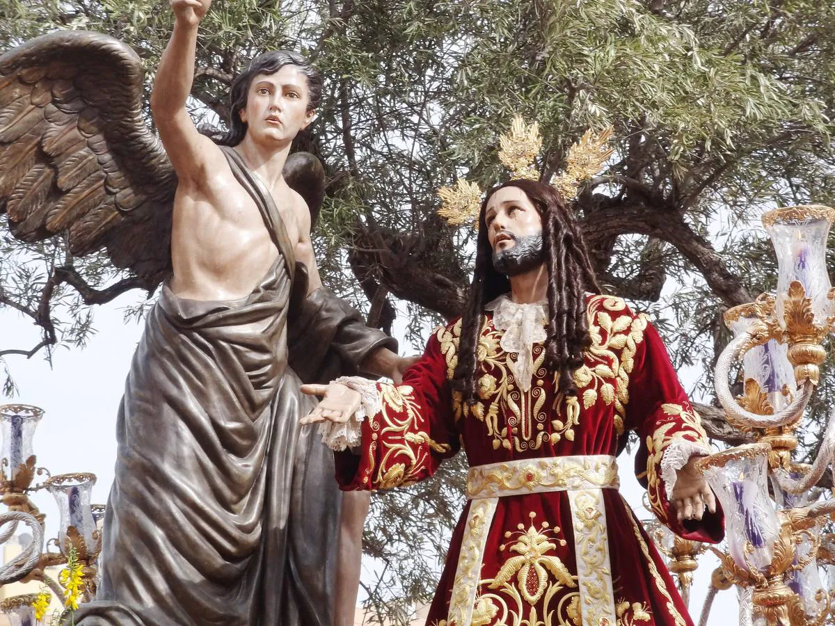 Resultado de imagen de TRONO DE JESÚS ORANDO EN EL HUERTO DE los olivos de málaga