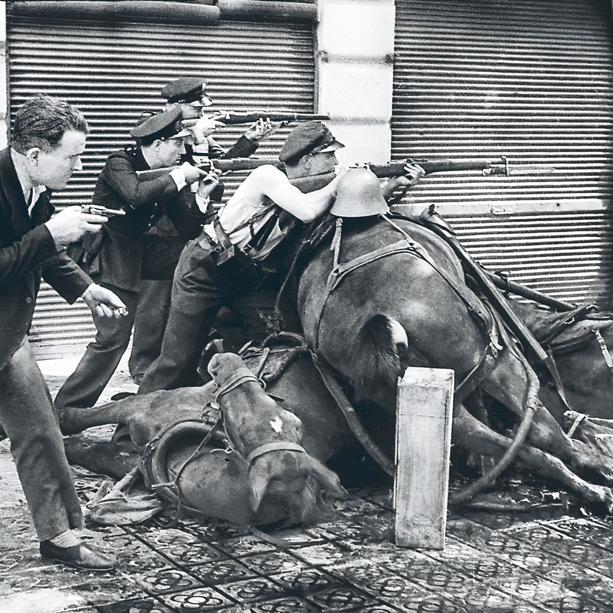 Leica, el ojo del mundo: cien años de la cámara que cambió la fotografía... y la historia