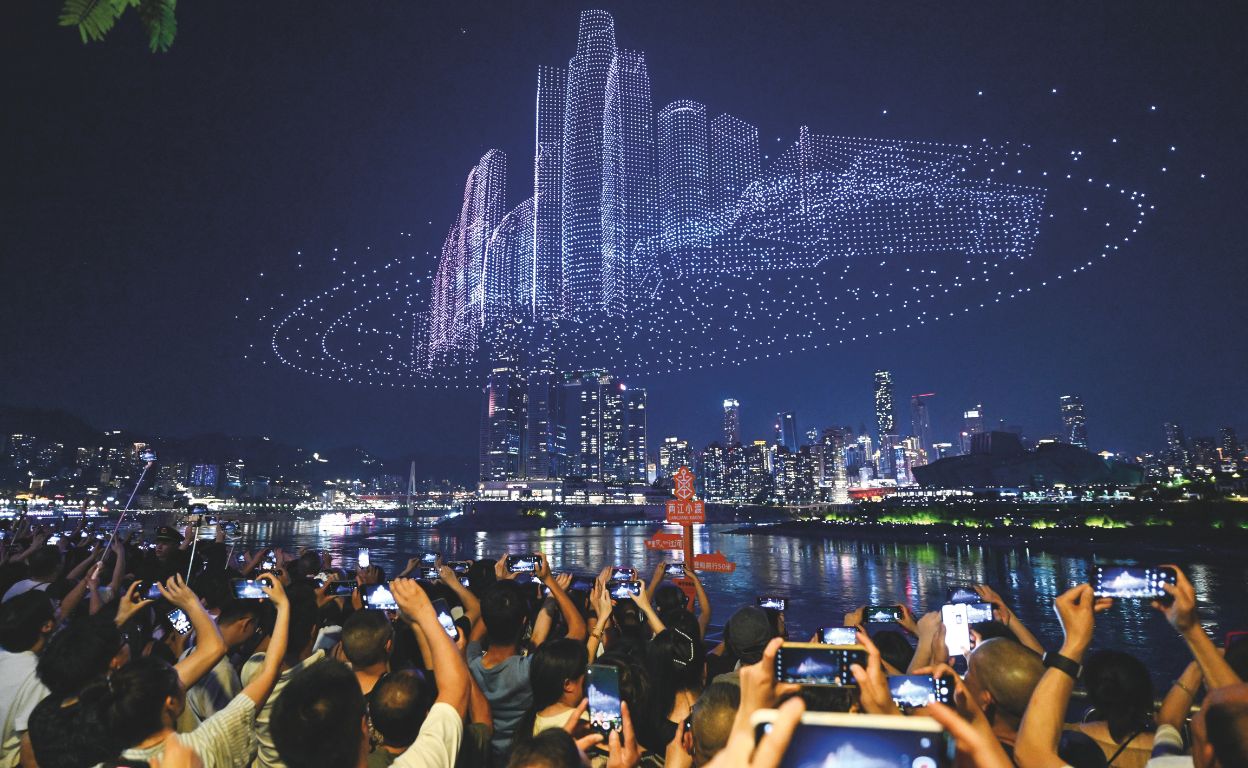 Cómo China 'trolea' al mundo: las estrategias para seducir fuera mientras se reprime dentro